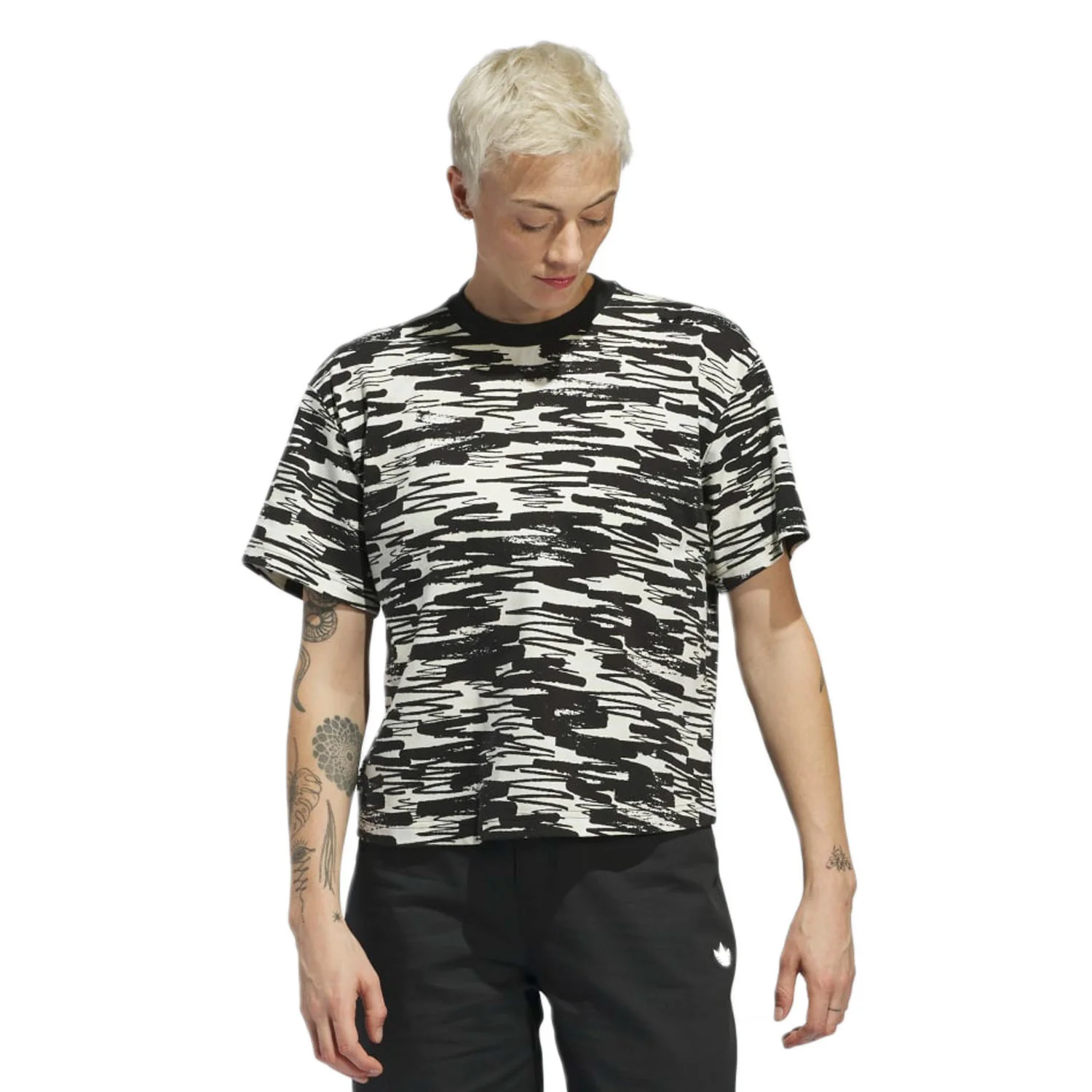 Adidas Women's Nora Skate S/S T Shirt white/Black/Ivory
