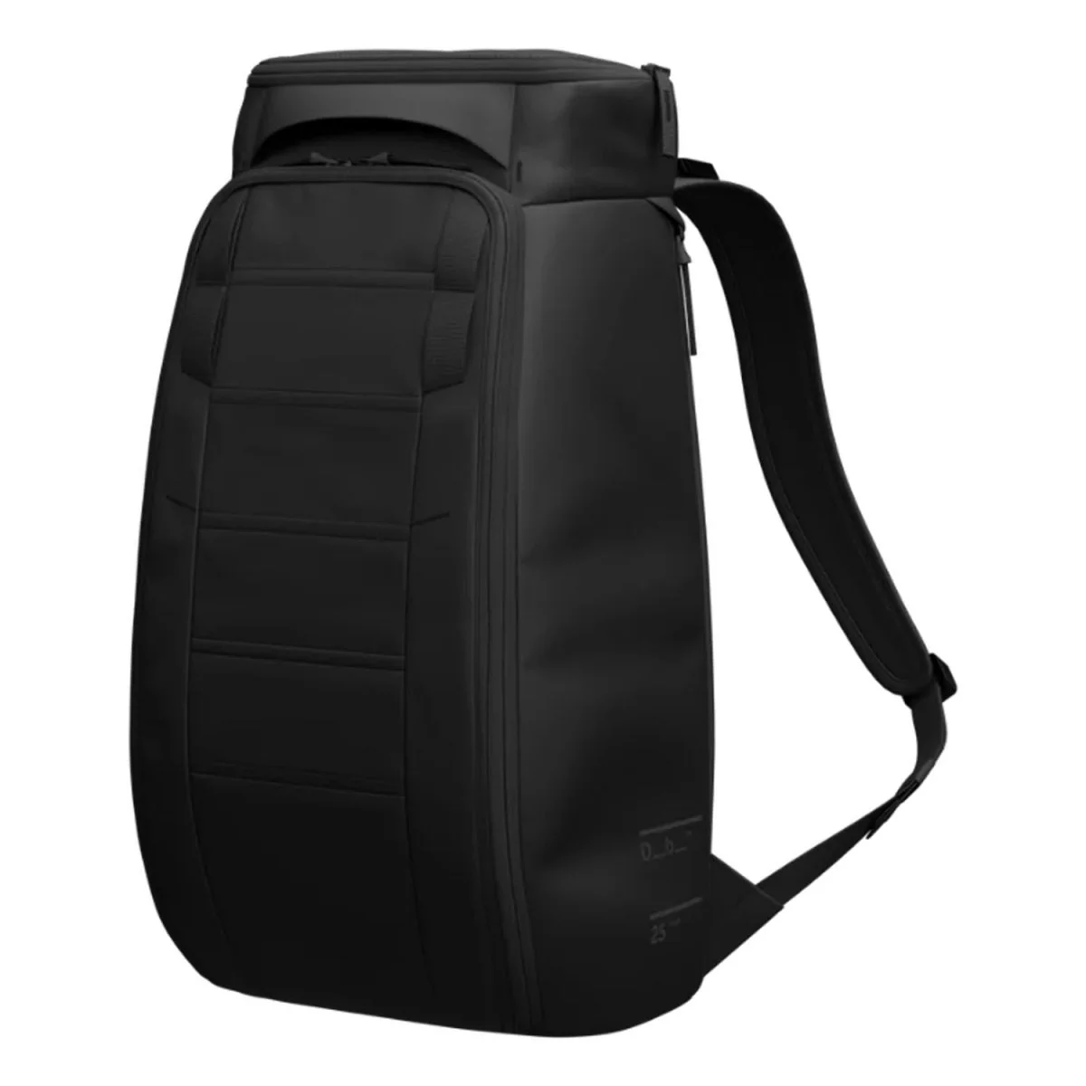 Db Hugger 25L Backpack Black Out